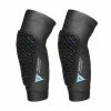 Dainese Trail Skins Air Elbow Guards 1 Dainese Trail Skins Air Elbow Guards -Cycling Clothing Shop 109392 race face trail skins air elbow guards